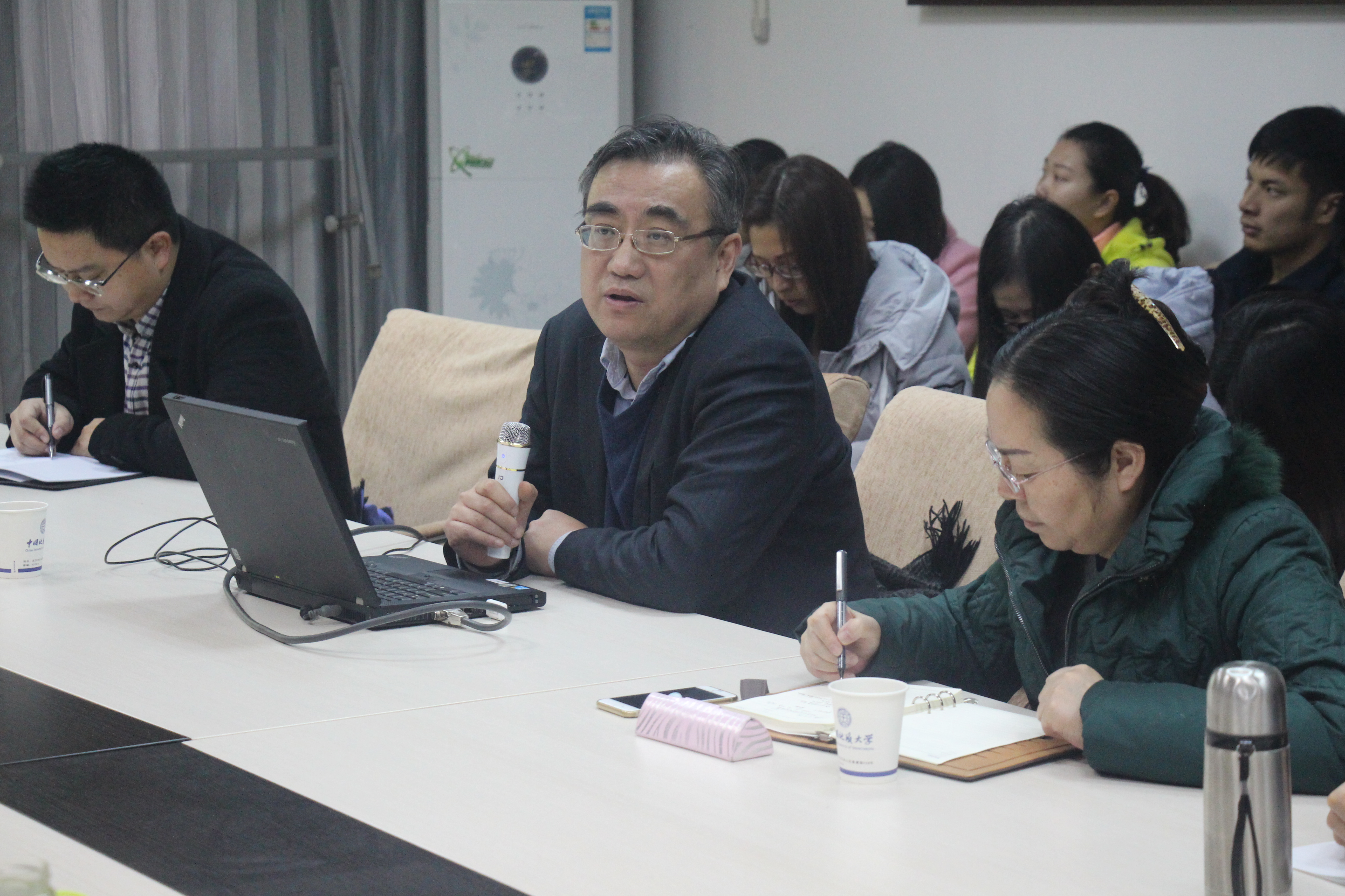 宋进教授到英国上市365做学术报告
