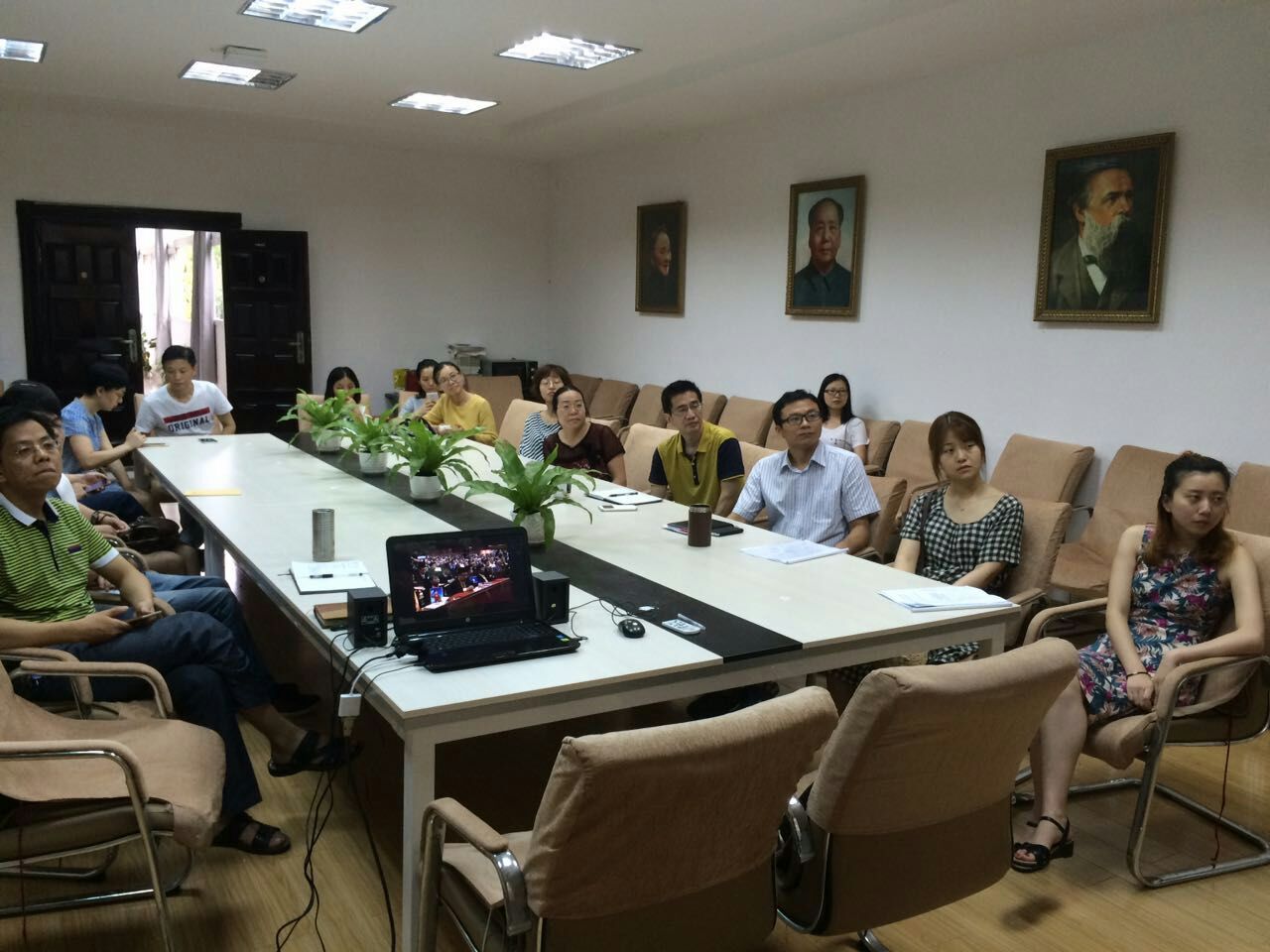 【两学一做】英国上市365组织观看建党95周年庆祝大会